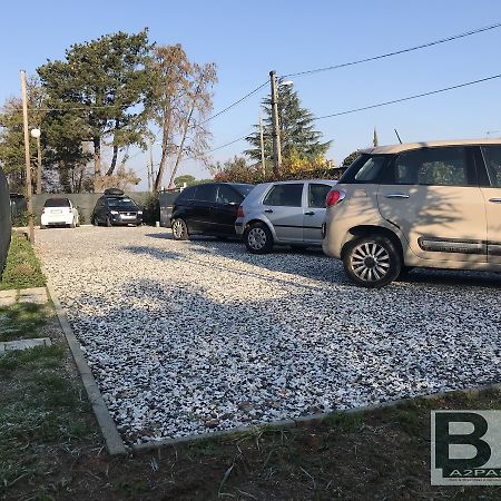 Bba2Passi Bed and Breakfast Marina di Massa Exterior foto