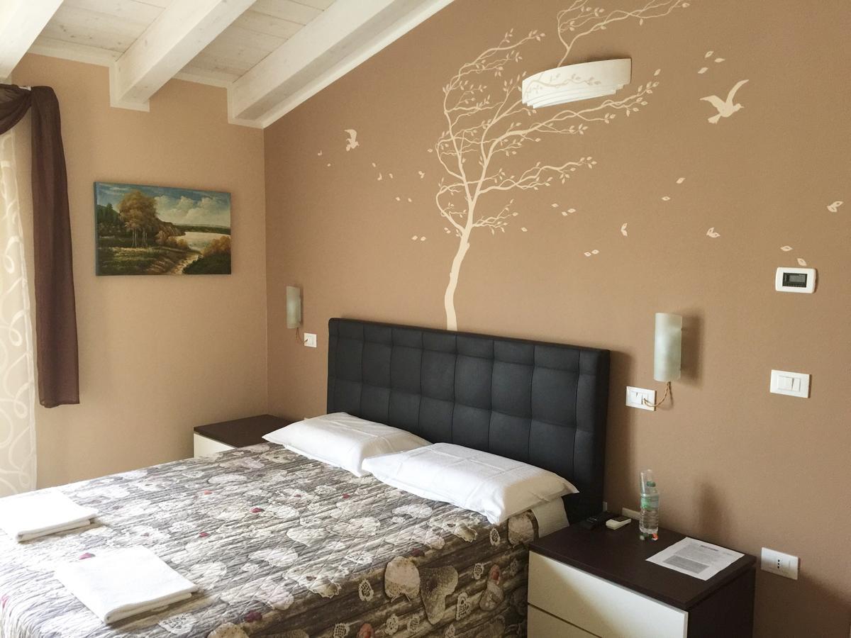 Bba2Passi Bed and Breakfast Marina di Massa Exterior foto