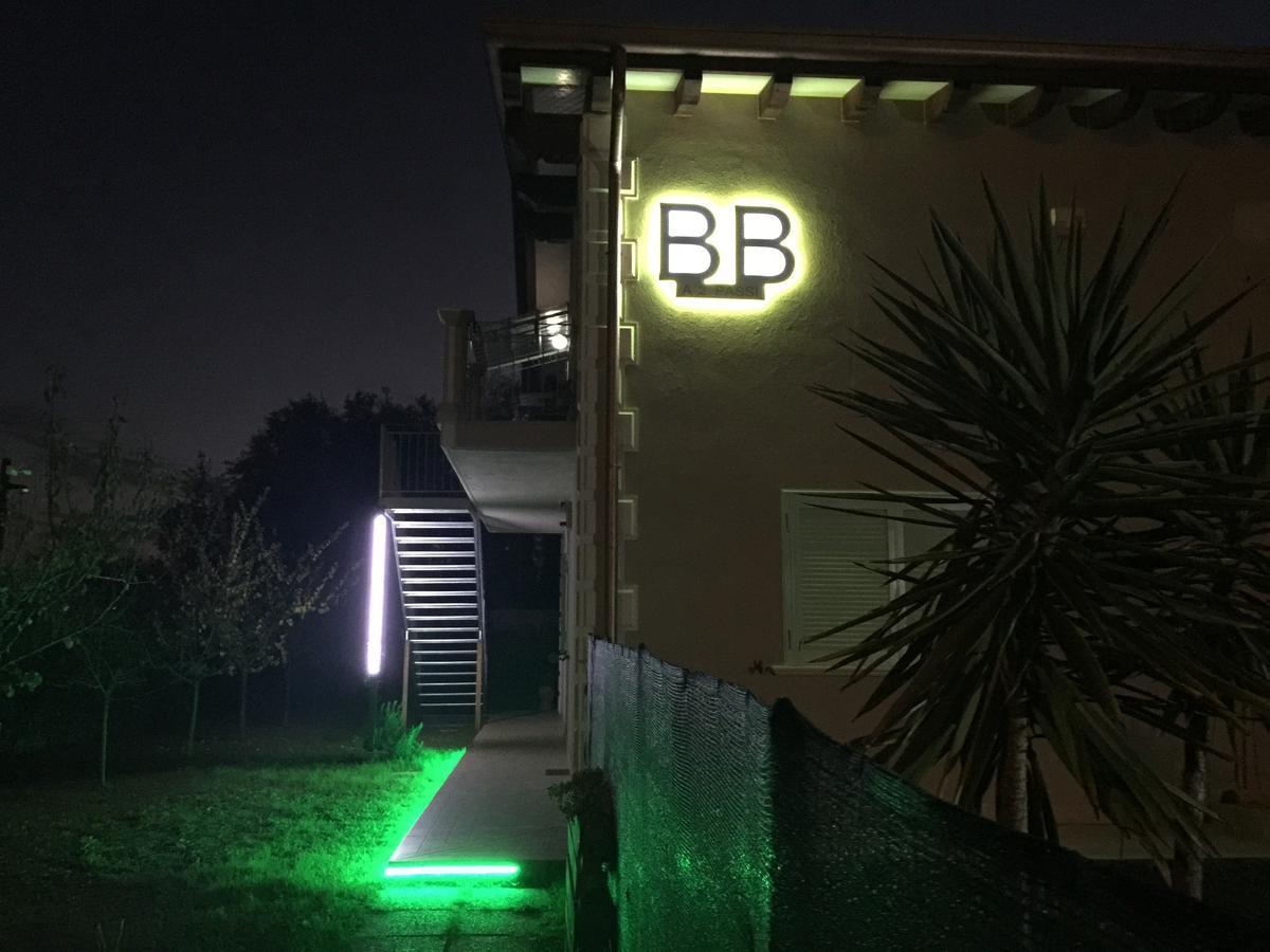 Bba2Passi Bed and Breakfast Marina di Massa Exterior foto