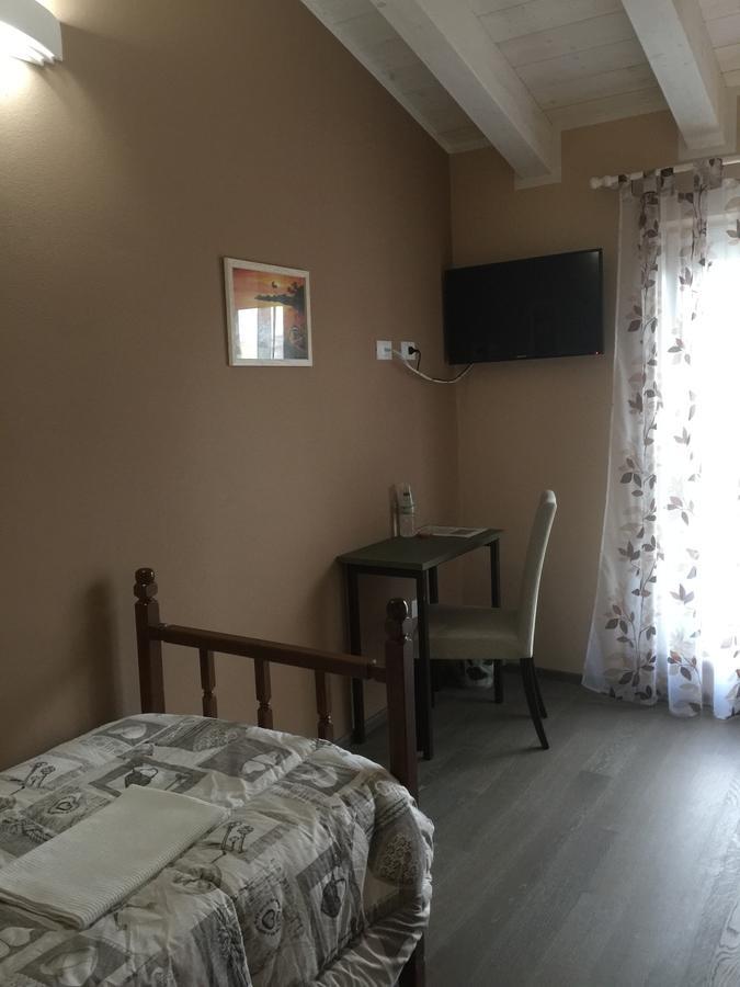 Bba2Passi Bed and Breakfast Marina di Massa Exterior foto